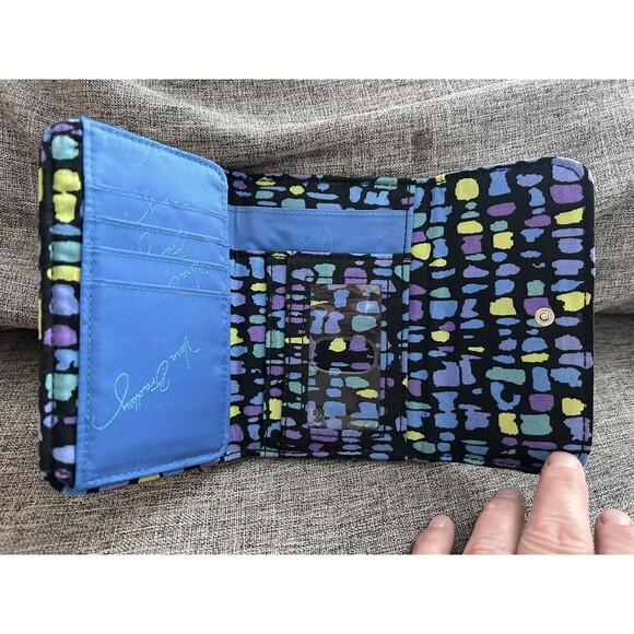 Vera Bradley Trifold Wallet In Indigo Pop Clutch ID Window Quilted - Picture 5 of 8